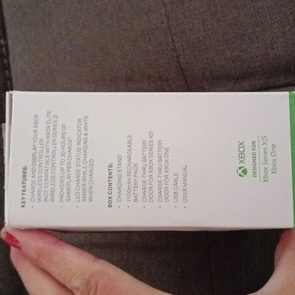 Charging stand for Xbox NIB - Picture 2 of 6